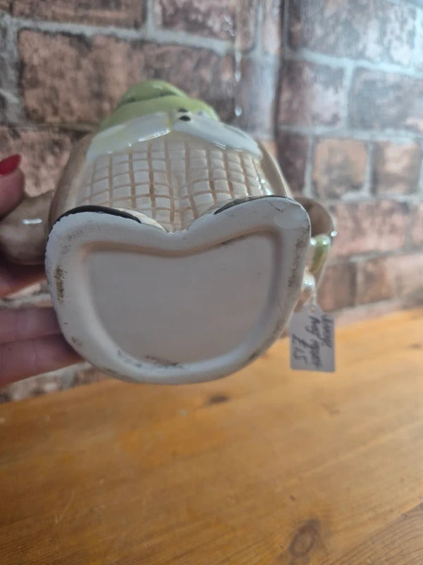 Vintage frog teapot