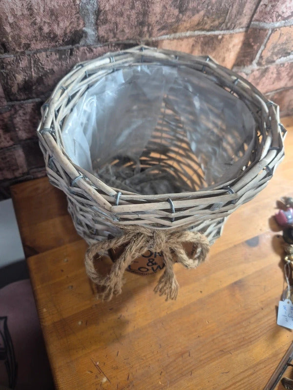 Wicker home basket