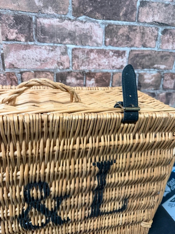 Bakers & Larners Wicker Picnic Basket
