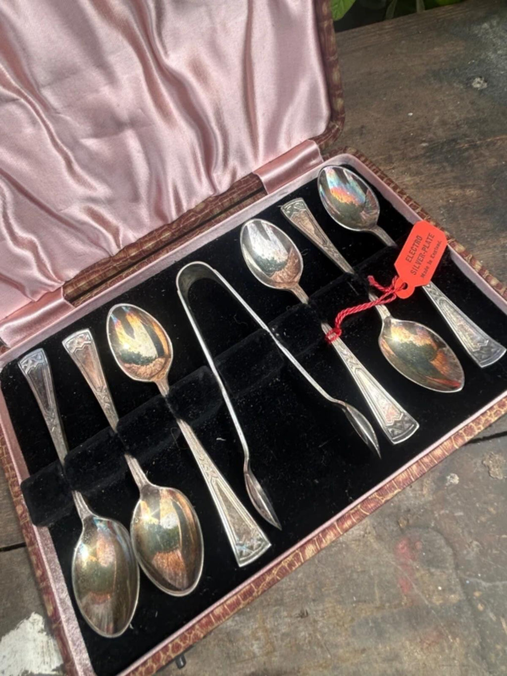 Vintage 6 x Teaspoons and Sugar Tongs in Original Box