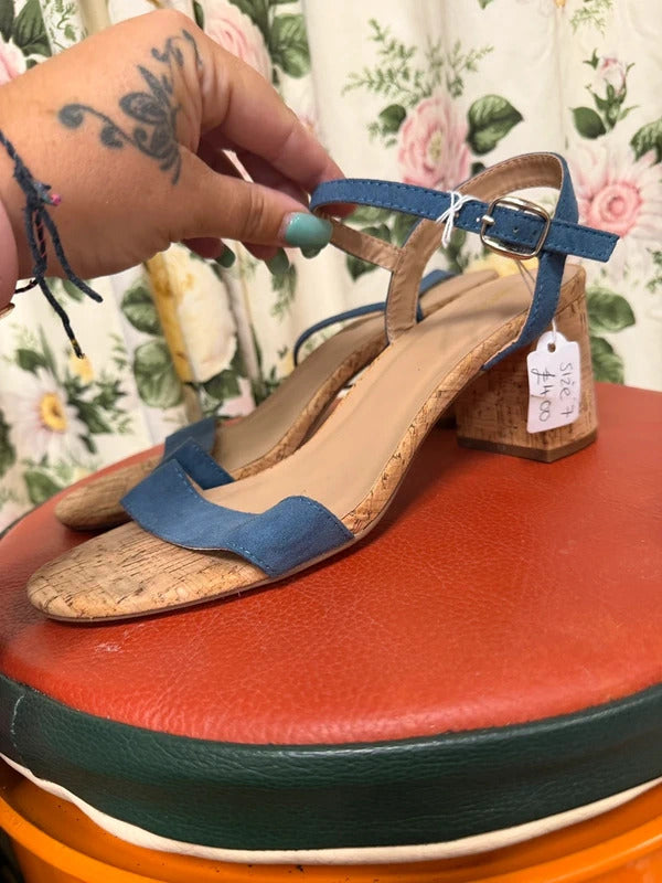 Corked navy and beige heels - size 7