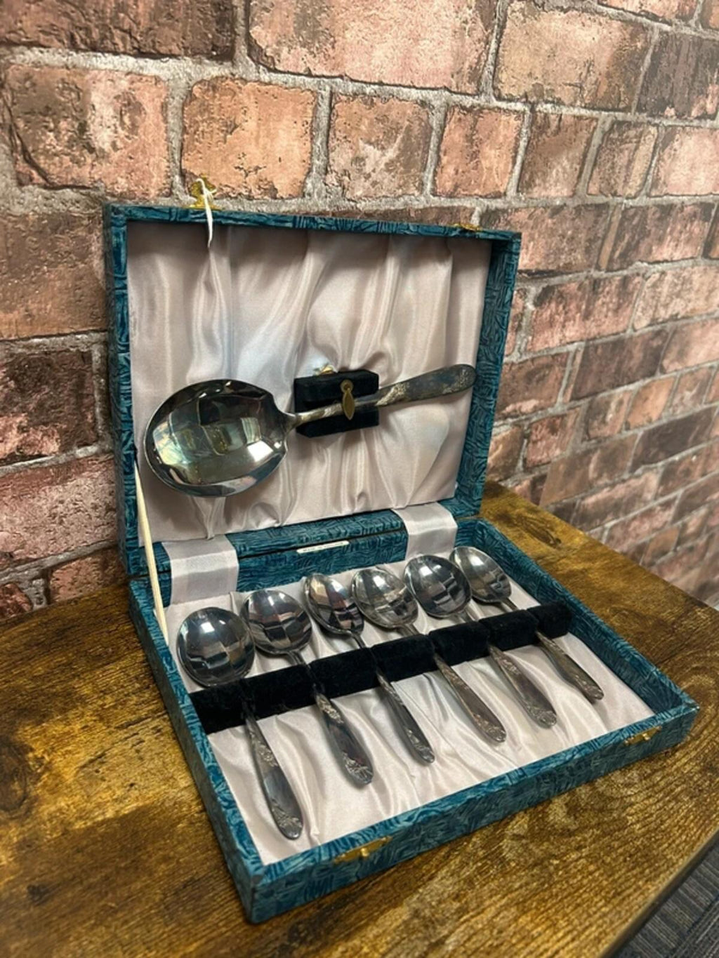 Vintage Made in England Spoon Set