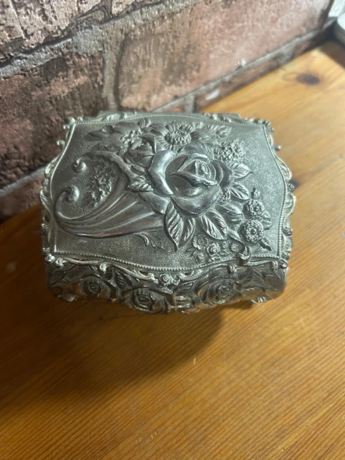 Vintage Japanese Musical Jewellery Box