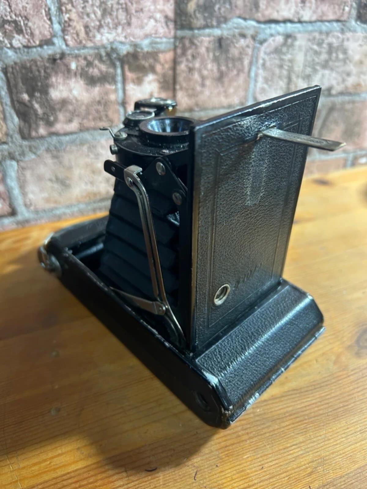 Zeiss Ikon Cocaretic Folding Camera