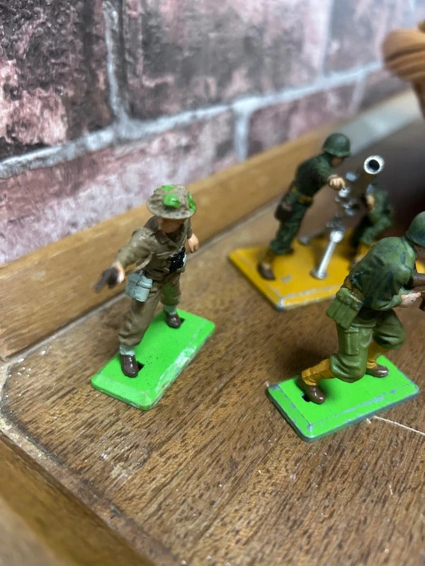 Large Bundle of Vintage Toy Soldiers and 4 Britains Ltd Soldiers