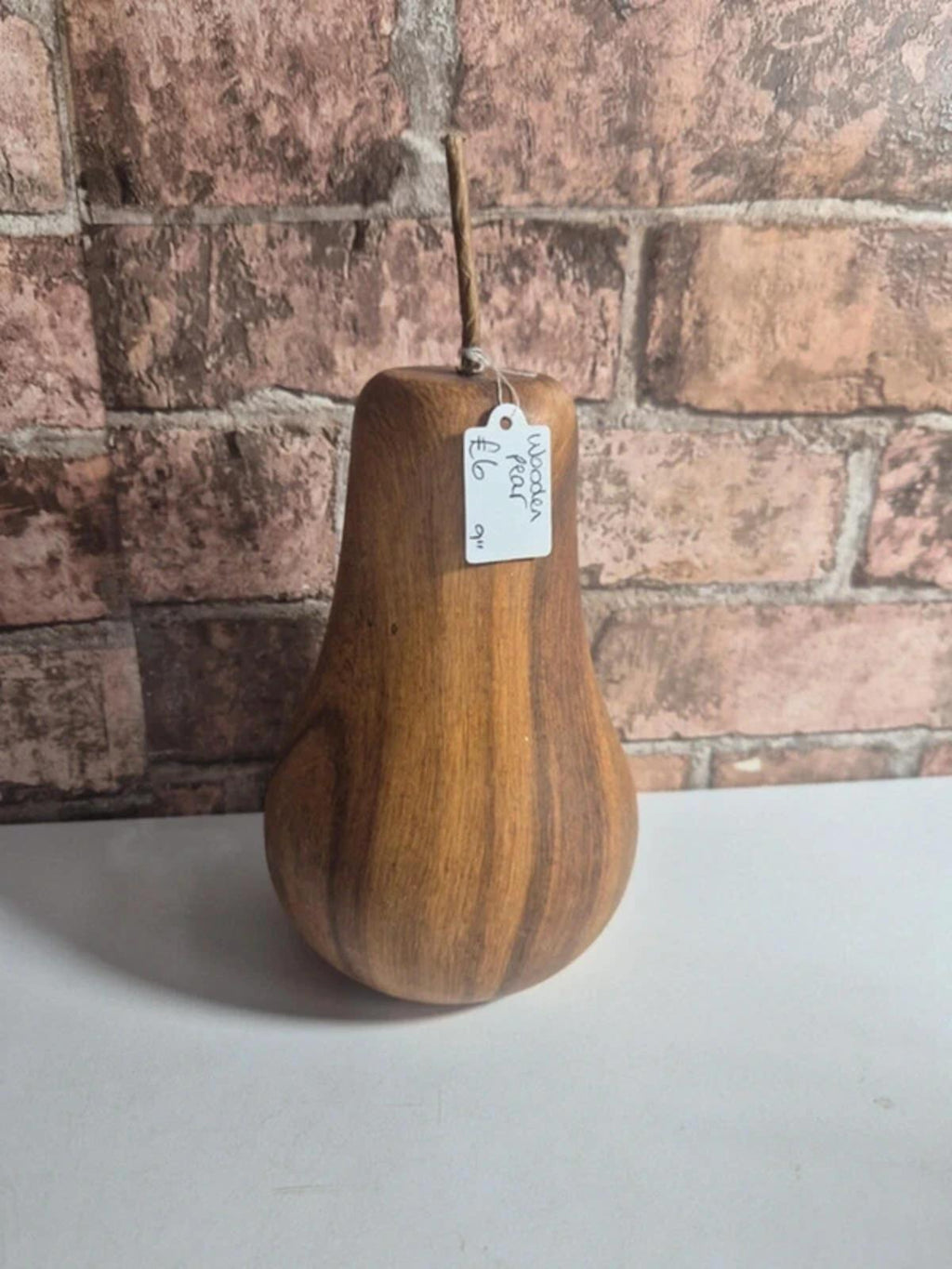 Ceramic wood effect pear