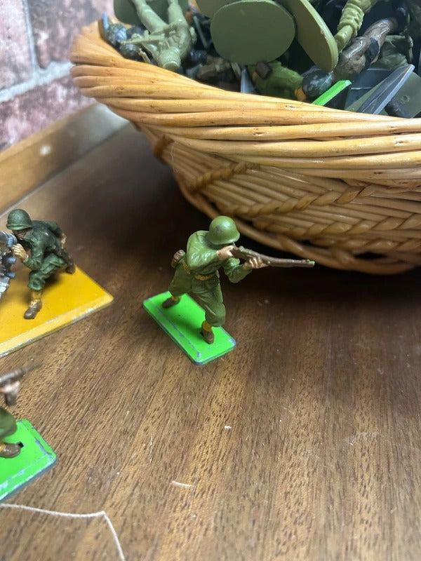 Large Bundle of Vintage Toy Soldiers and 4 Britains Ltd Soldiers