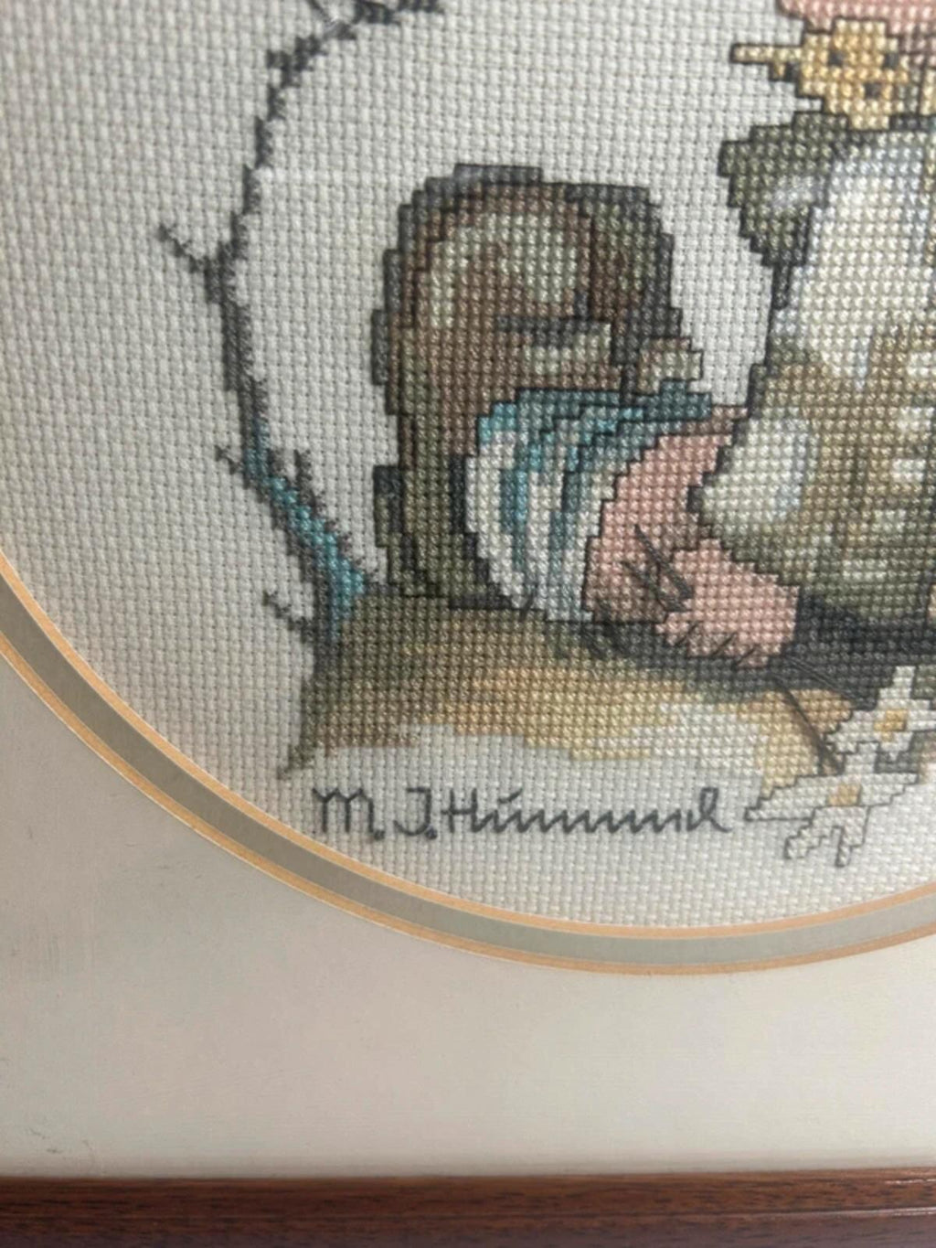 M.J.Hummell Vintage Framed Crosstitch