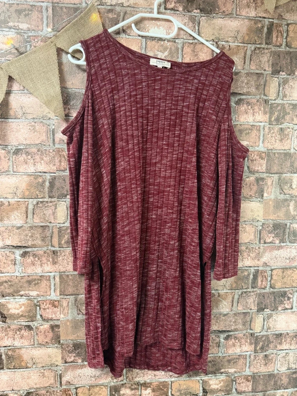 Papaya burgundy knit top - size 14
