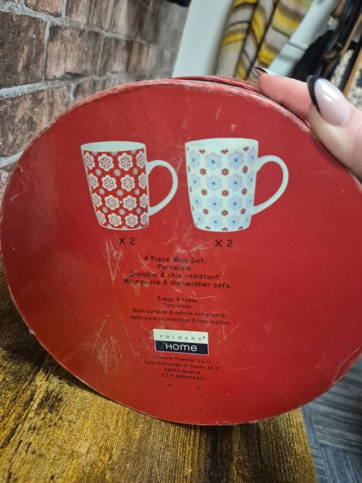 Floral mug set - 4