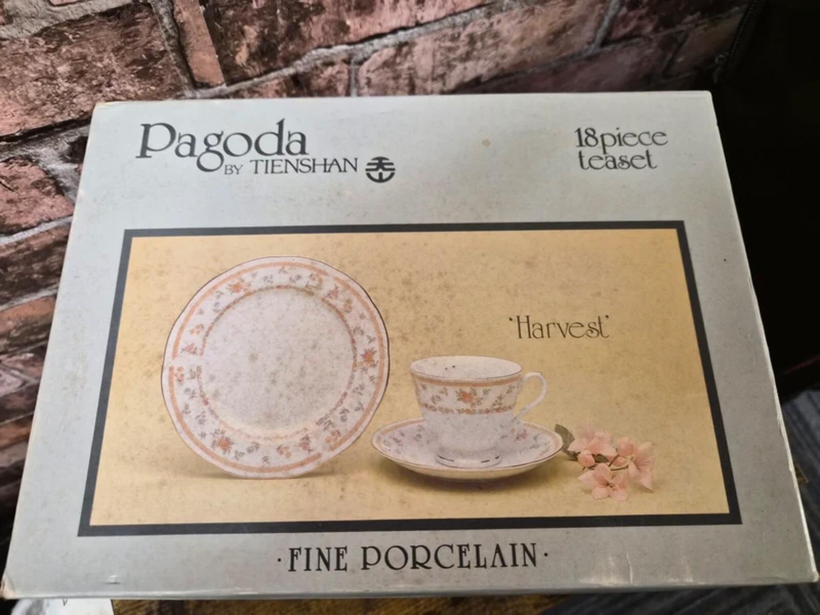 Pagoda by Tienshan "Harvest" Porcelain 18 Piece Dinner Set