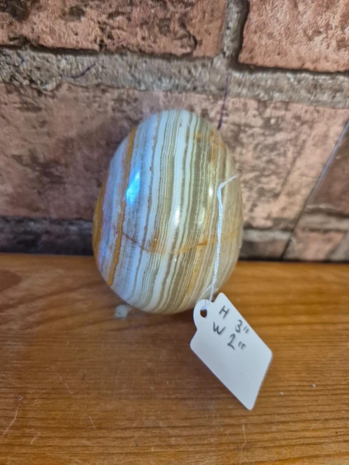 Polished onyx egg