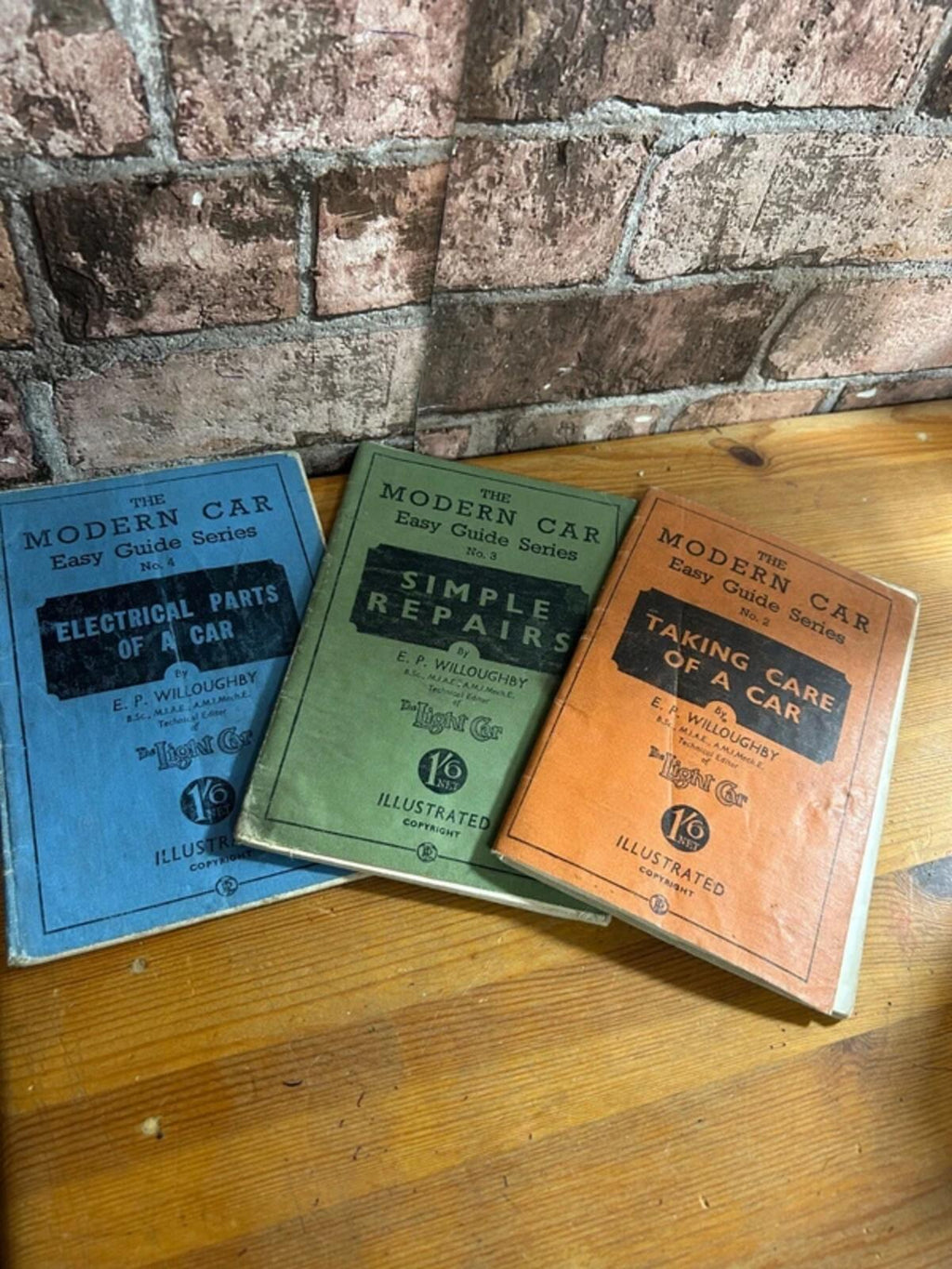 The Modern Car Easy Guide Series Books