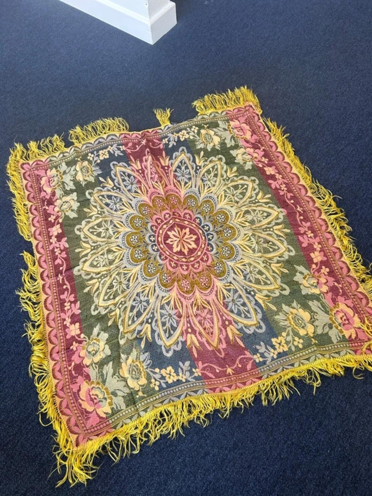 Floral Silk Style Small Blanket