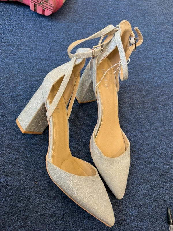 Be Mine Silver Heels - Size 6