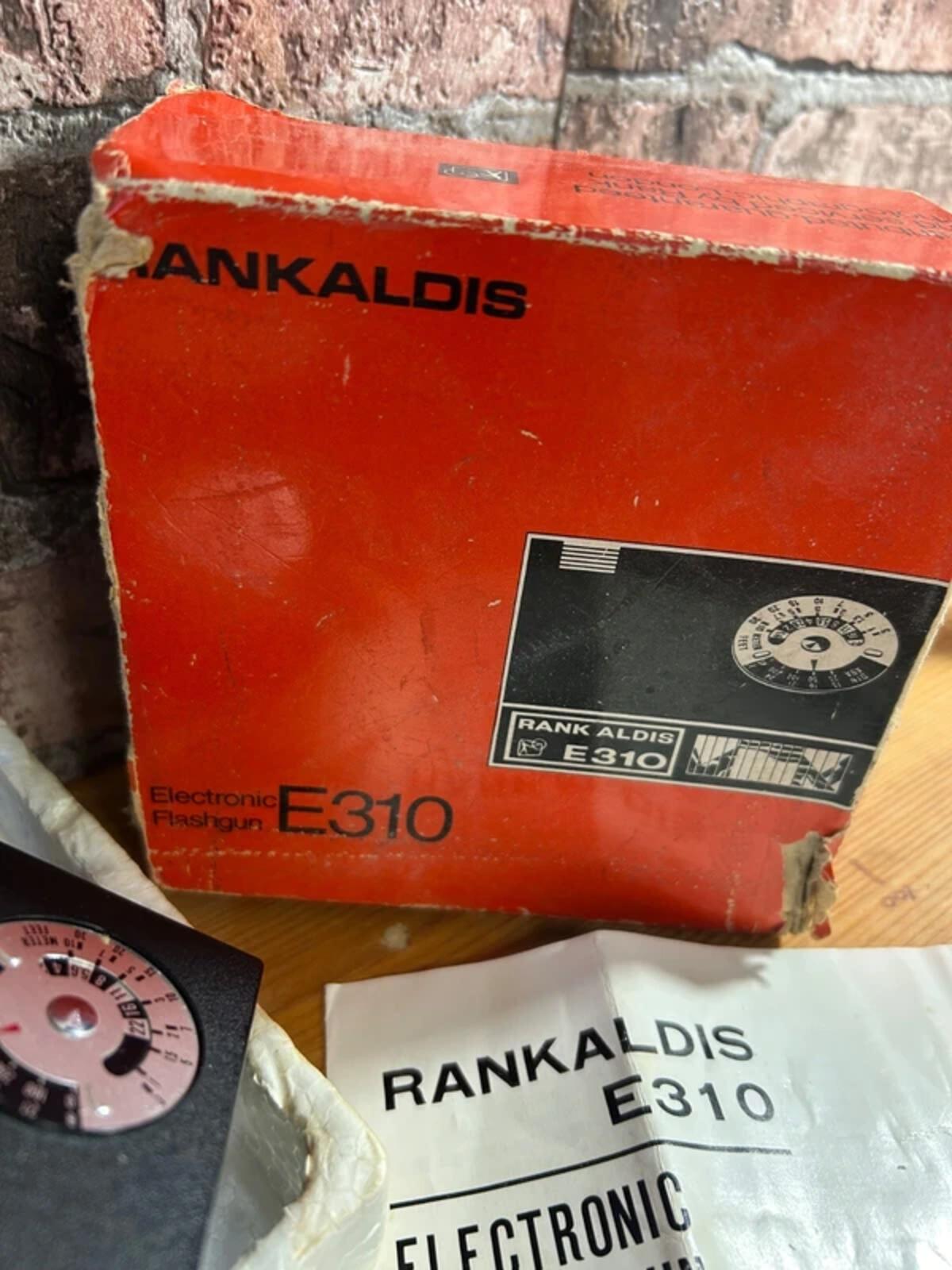 Rankaldis Electronic Flashgun E310