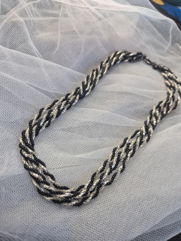 Vintage twisted bead necklace