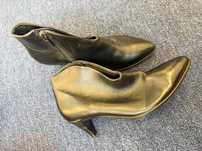 Ecco Black Heeled Boots - Size 2 UK