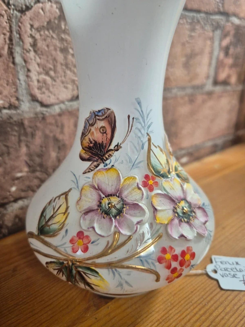 Fenix porcelain vase
