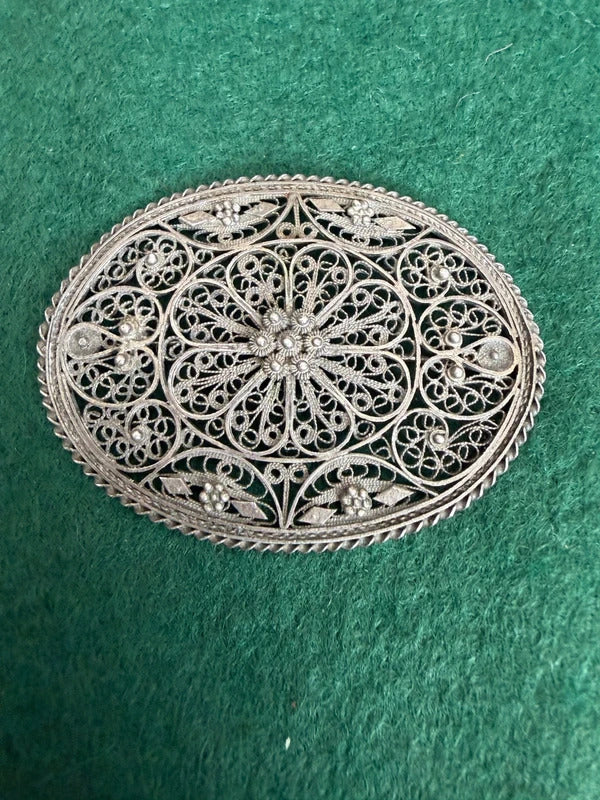Vintage Sterling Silver Oval Filigree Brooch