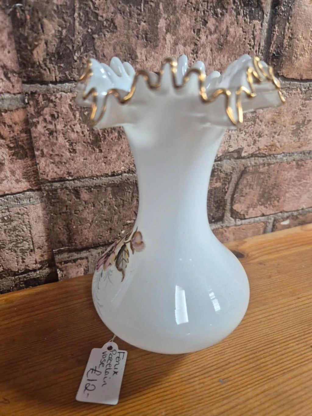 Fenix porcelain vase