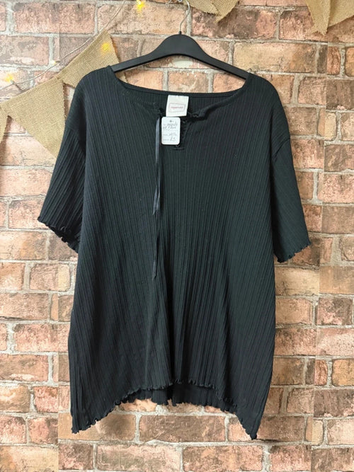 Agenda Black Top - Size 12