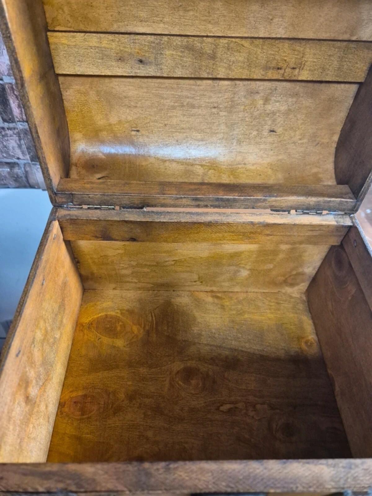 Vintage chest
