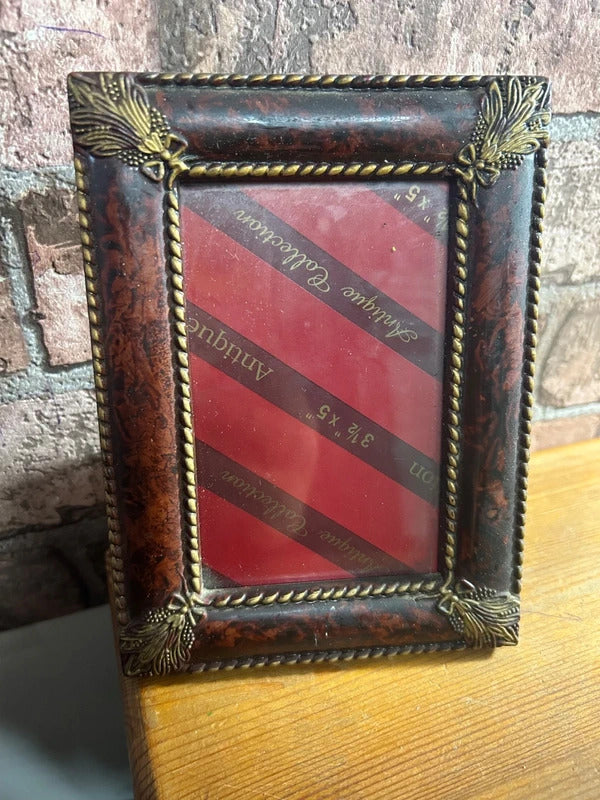 Antique Theme Photo Frame