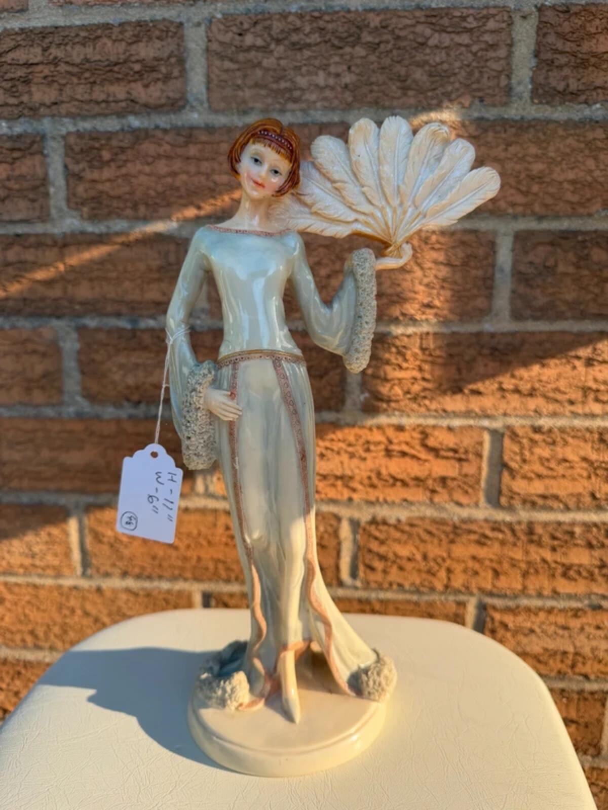 Leonardo Collection Art Deco Statue