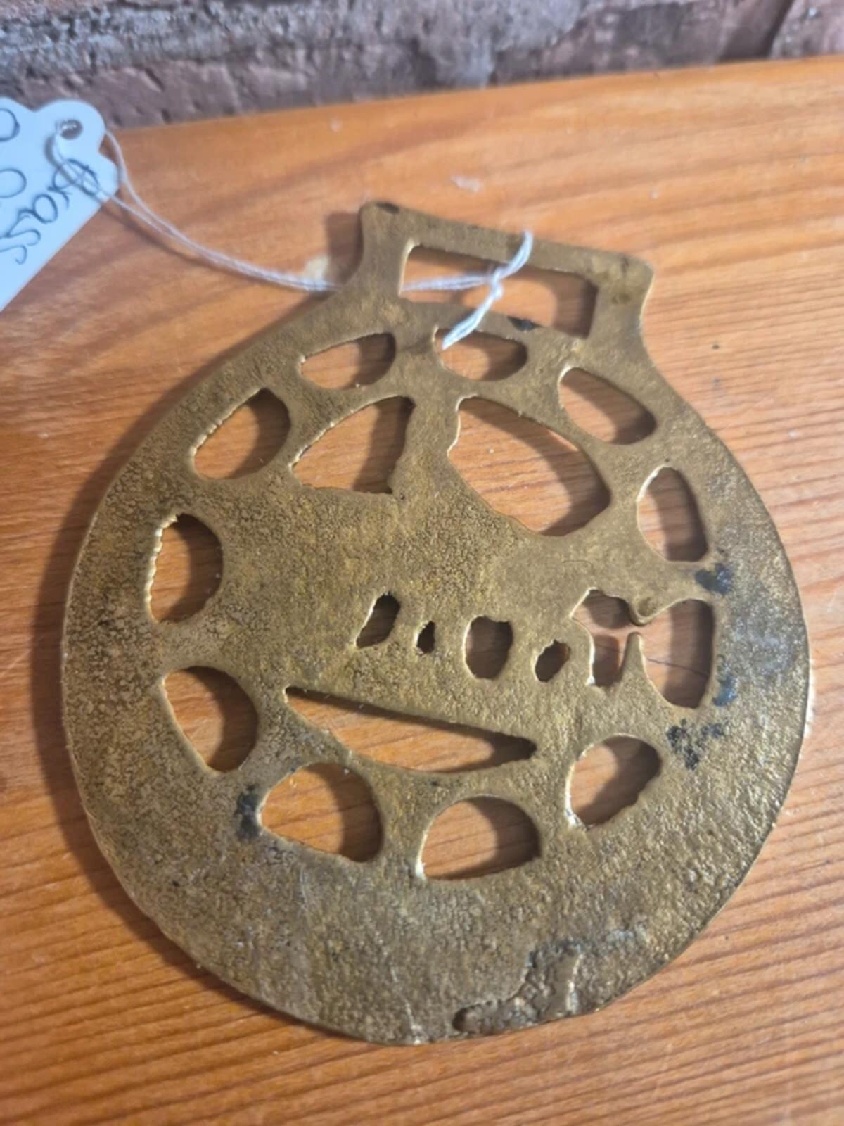Brass cart ornament (2)