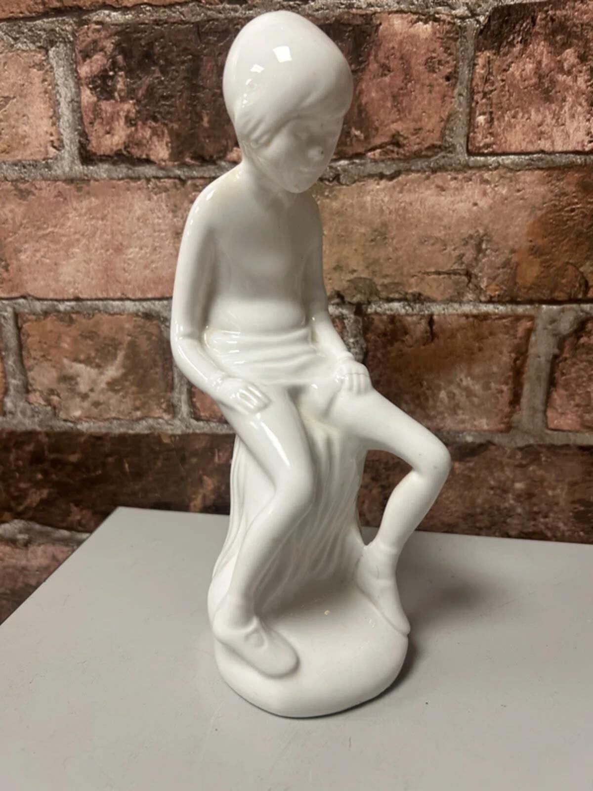 'Simon' Spode Figurine