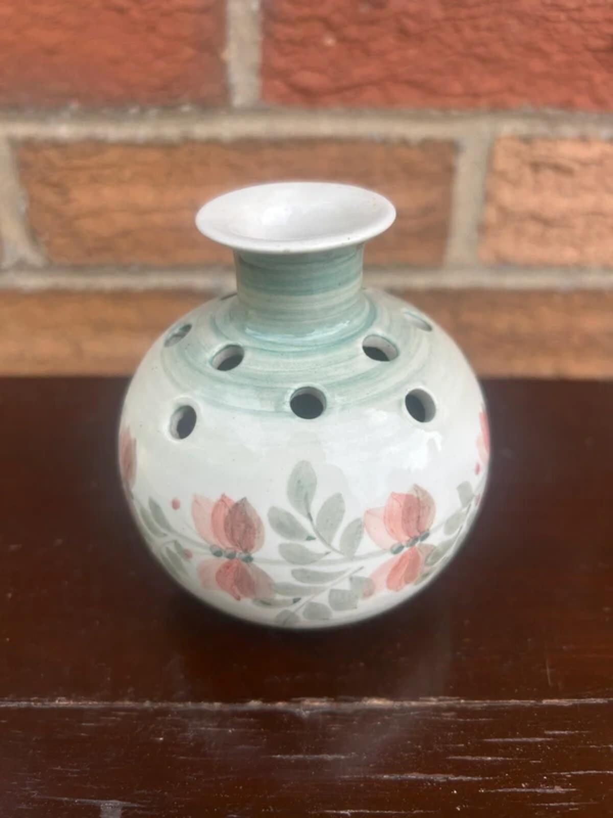Jersey Pottery Vintage Bud Vase