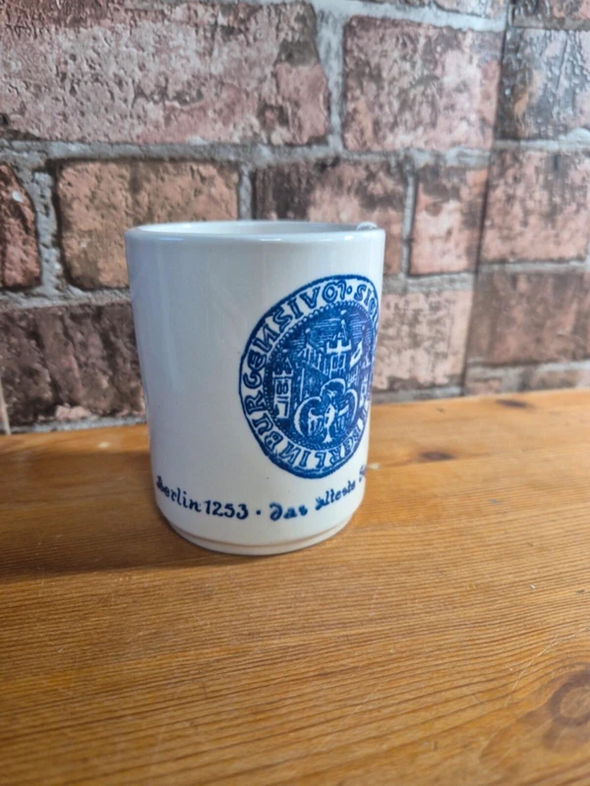 Berlin cream ceramic pot