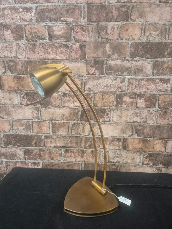 Hallogen desk lamp - gold