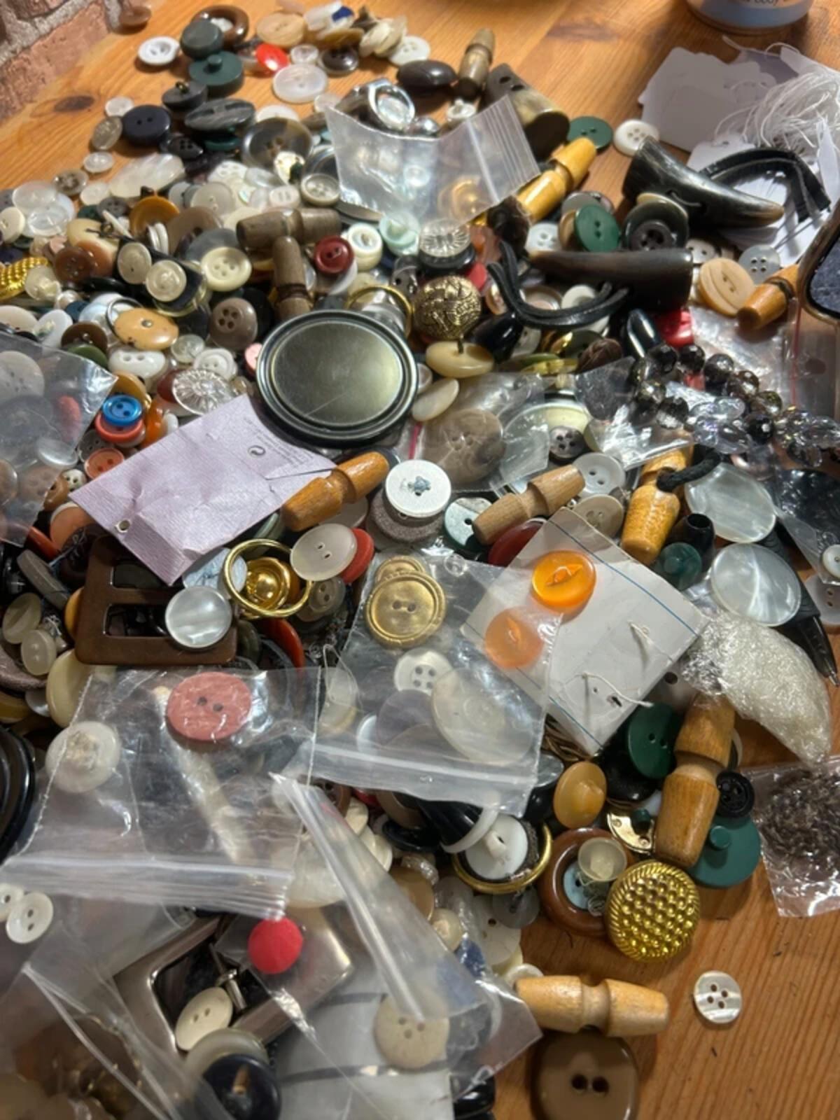 Large Bundle of Vintage Buttons
