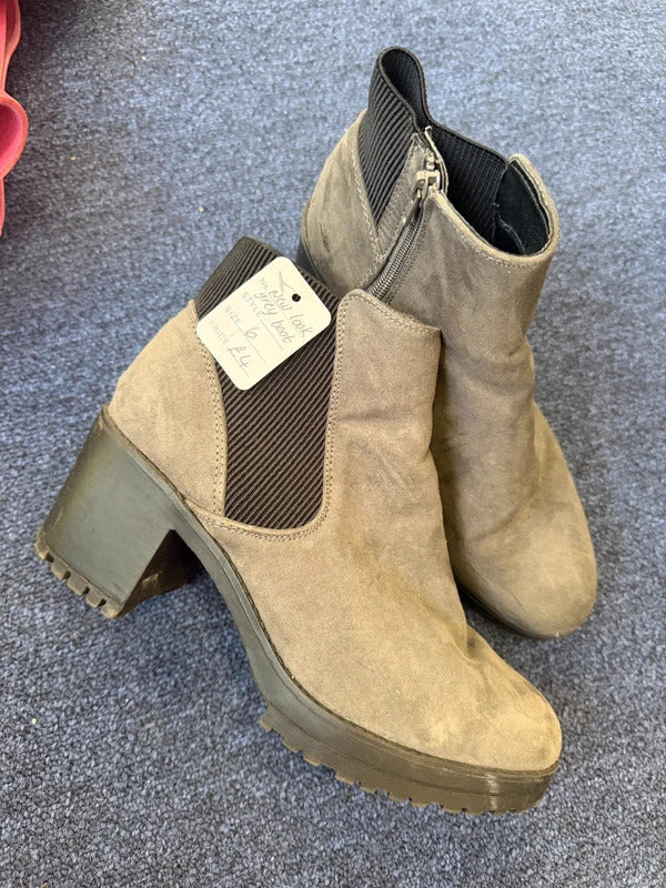 New Look Grey Boots - Size 6