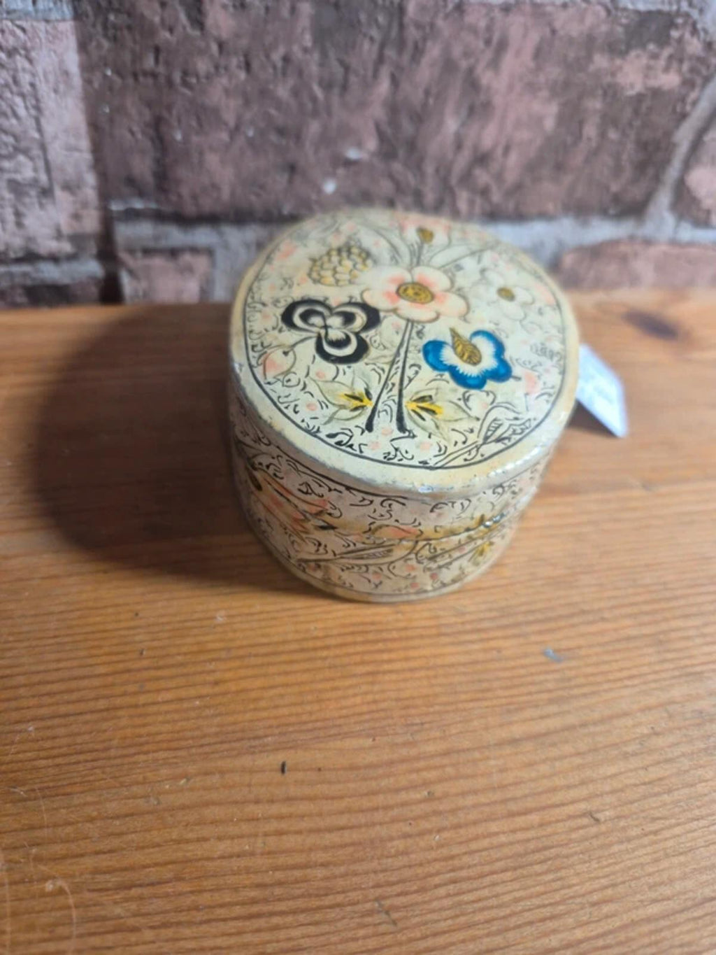 Beige Kashmir trinket box