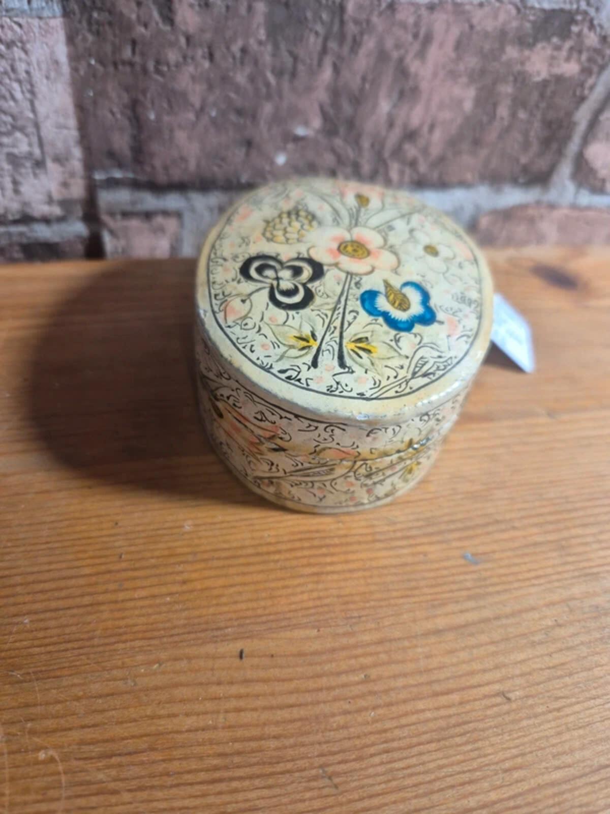 Beige Kashmir trinket box