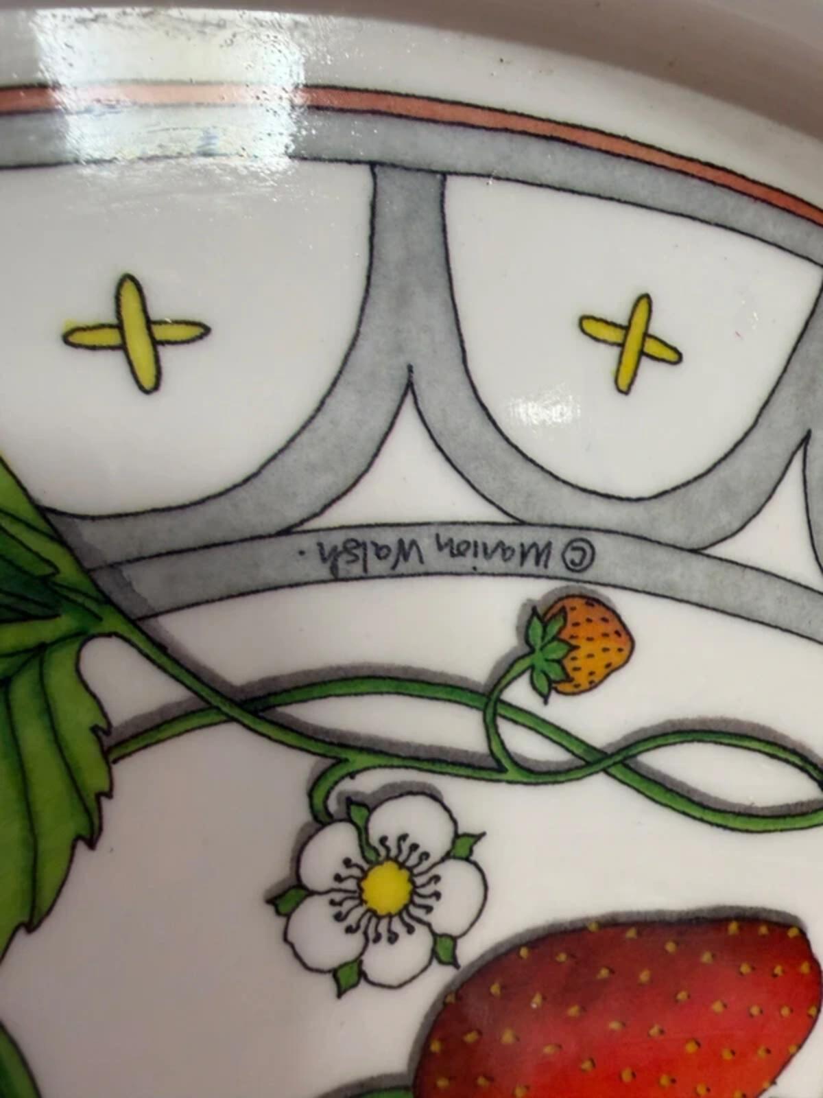 Marion Walsh Strawberry Melamine Round Tray