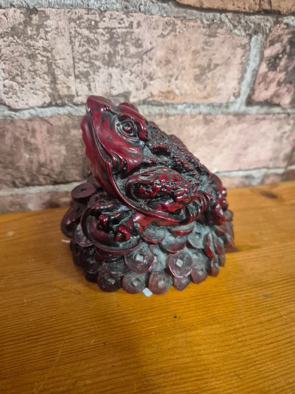 Feng Shui money frog