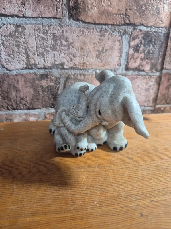 Quarry critters Elmo & Ely figure