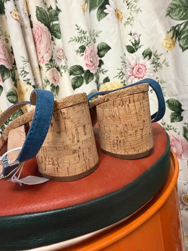Corked navy and beige heels - size 7