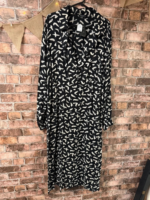 JD Williams Black and Cream Pattered Dress - Size 24