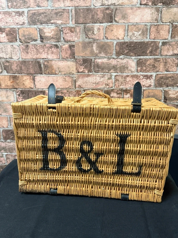 Bakers & Larners Wicker Picnic Basket