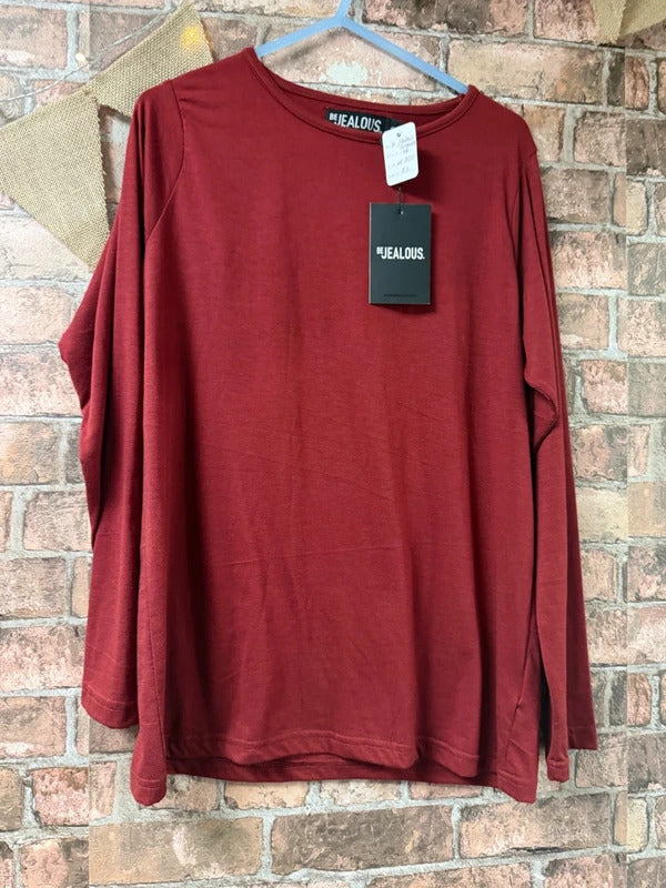 Be Jealous burgundy top - size 20