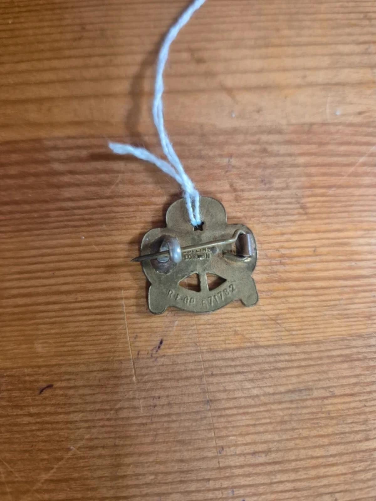 Girl Guides pin badge
