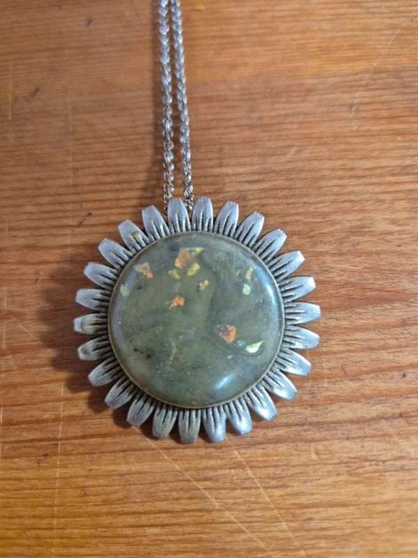 Vintage multiwear jewellery