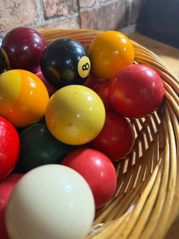 Bundle of Vintage Pool/Snooker Balls