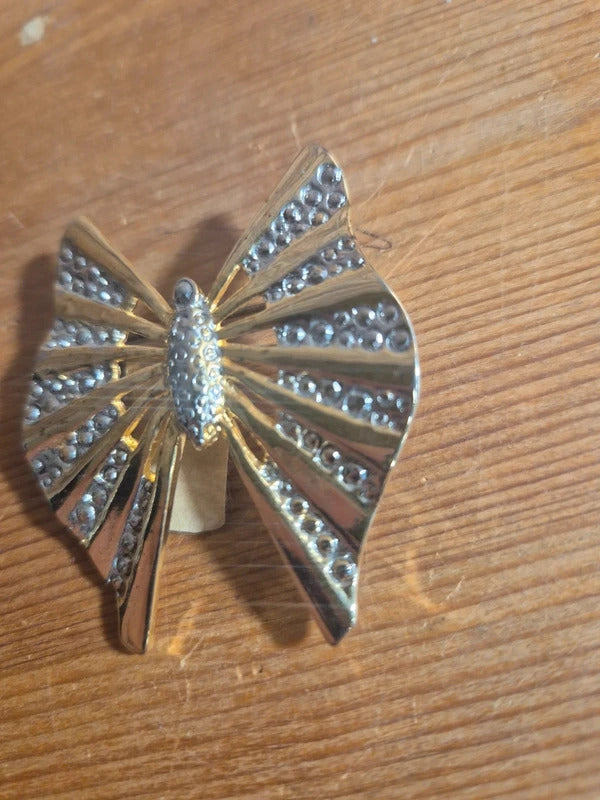 butterfly/fan brooch