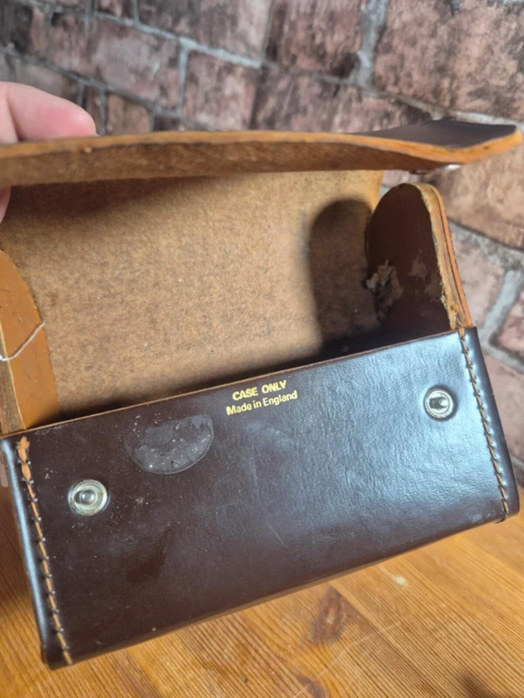 Shoe shine - case only